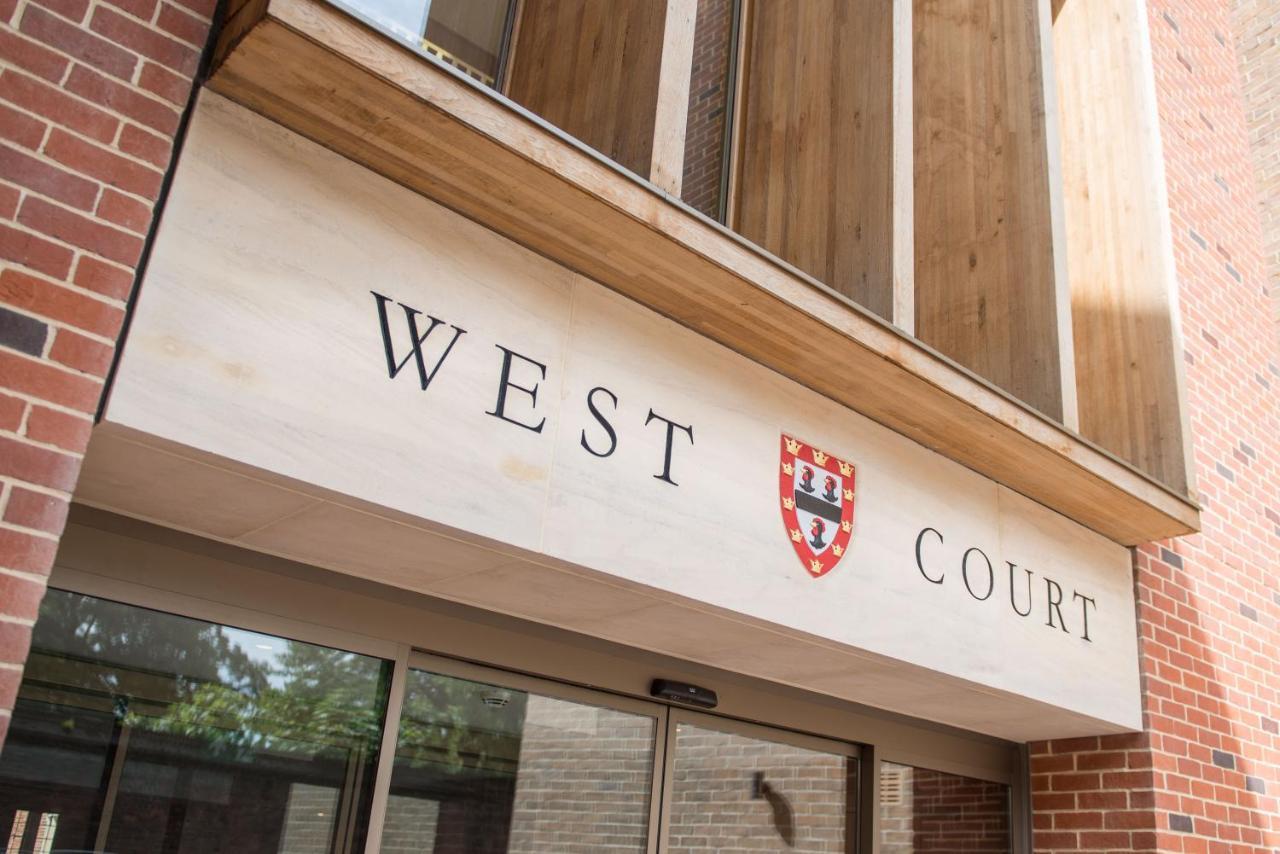 Готель West Court- Jesus College Кембридж Екстер'єр фото